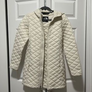 Winter white North Face Coat